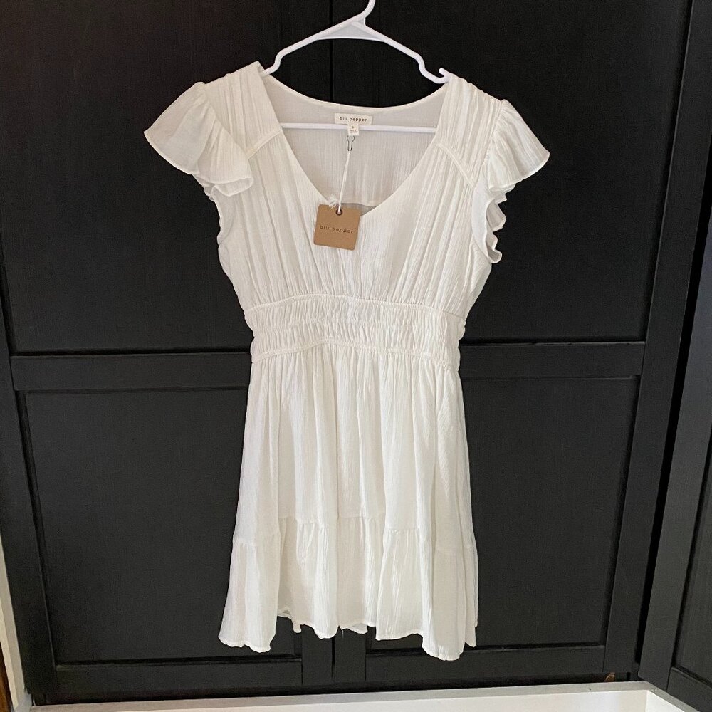 White knee length Blu Pepper dress, size small